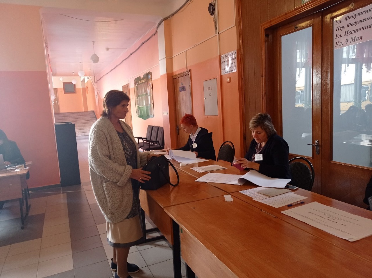 Продолжается голосование по дополнительным выборам депутата Белгородской областной Думы седьмого созыва по Ракитянскому одномандатному избирательному округу №18