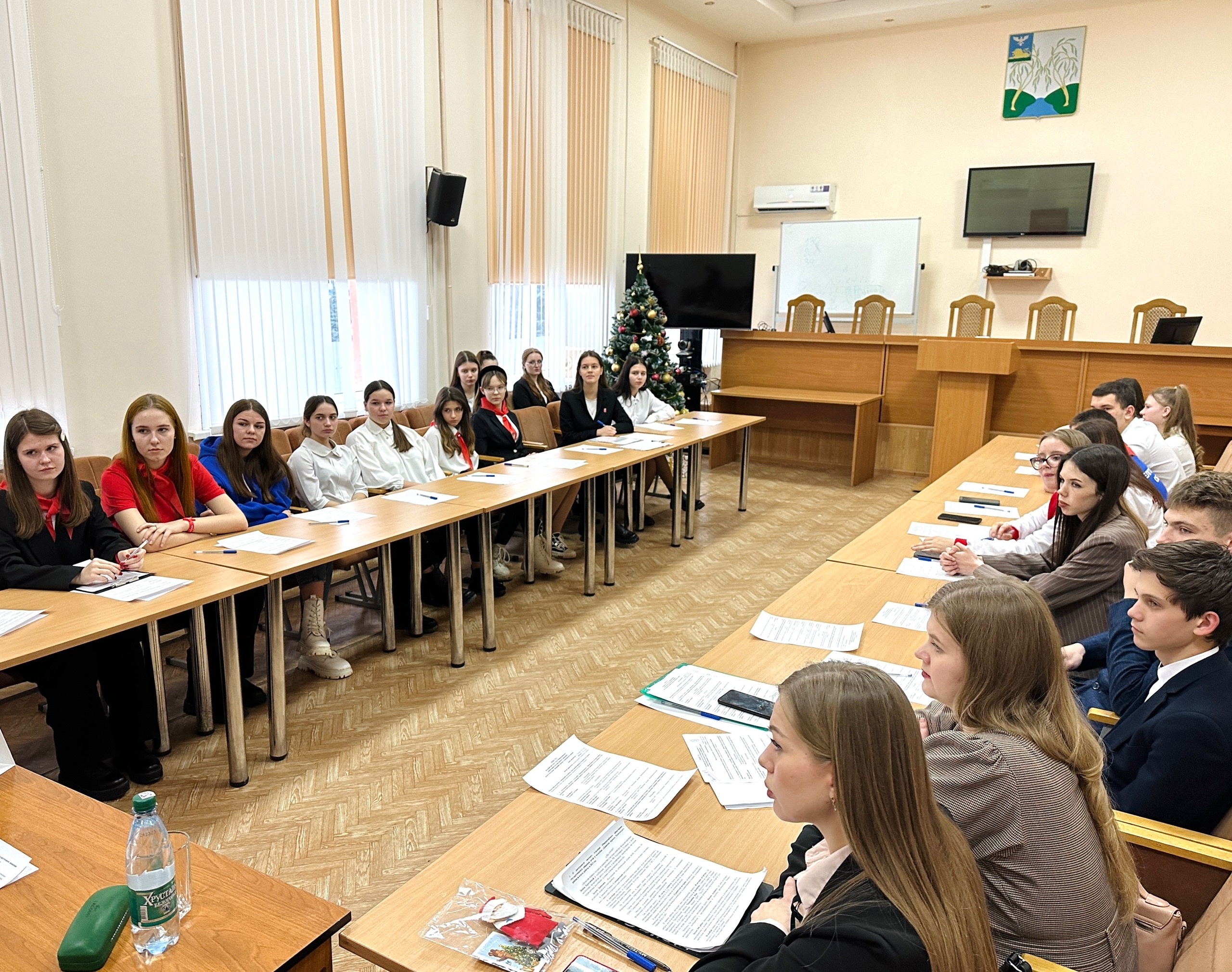 Вчера прошла встреча с  активистами Общероссийского общественно-государственного движения детей и молодёжи «Движение первых» Ракитянского района.