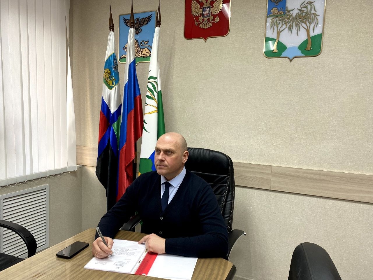 Глава администрации Ракитянского района Анатолий Климов провёл большой прямой эфир в социальных сетях