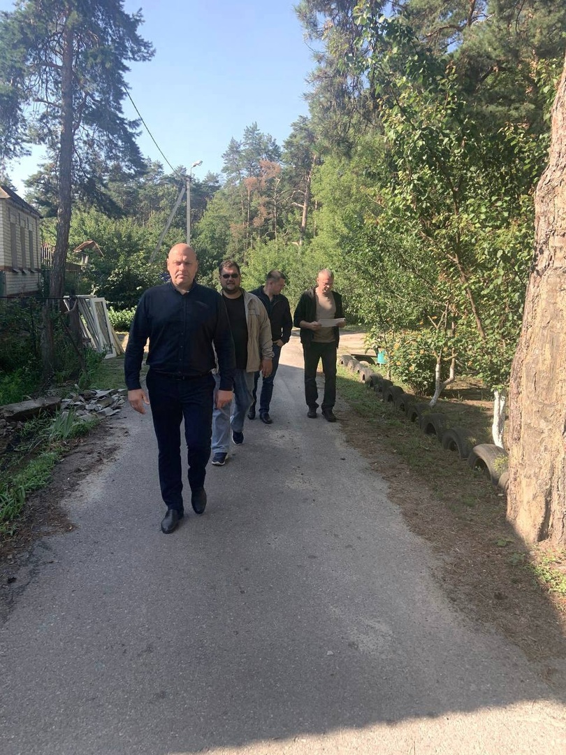 Глава администрации Ракитянского района Анатолий Климов посетил с рабочим визитом Новую Таволжанку Шебекинского городского округа.