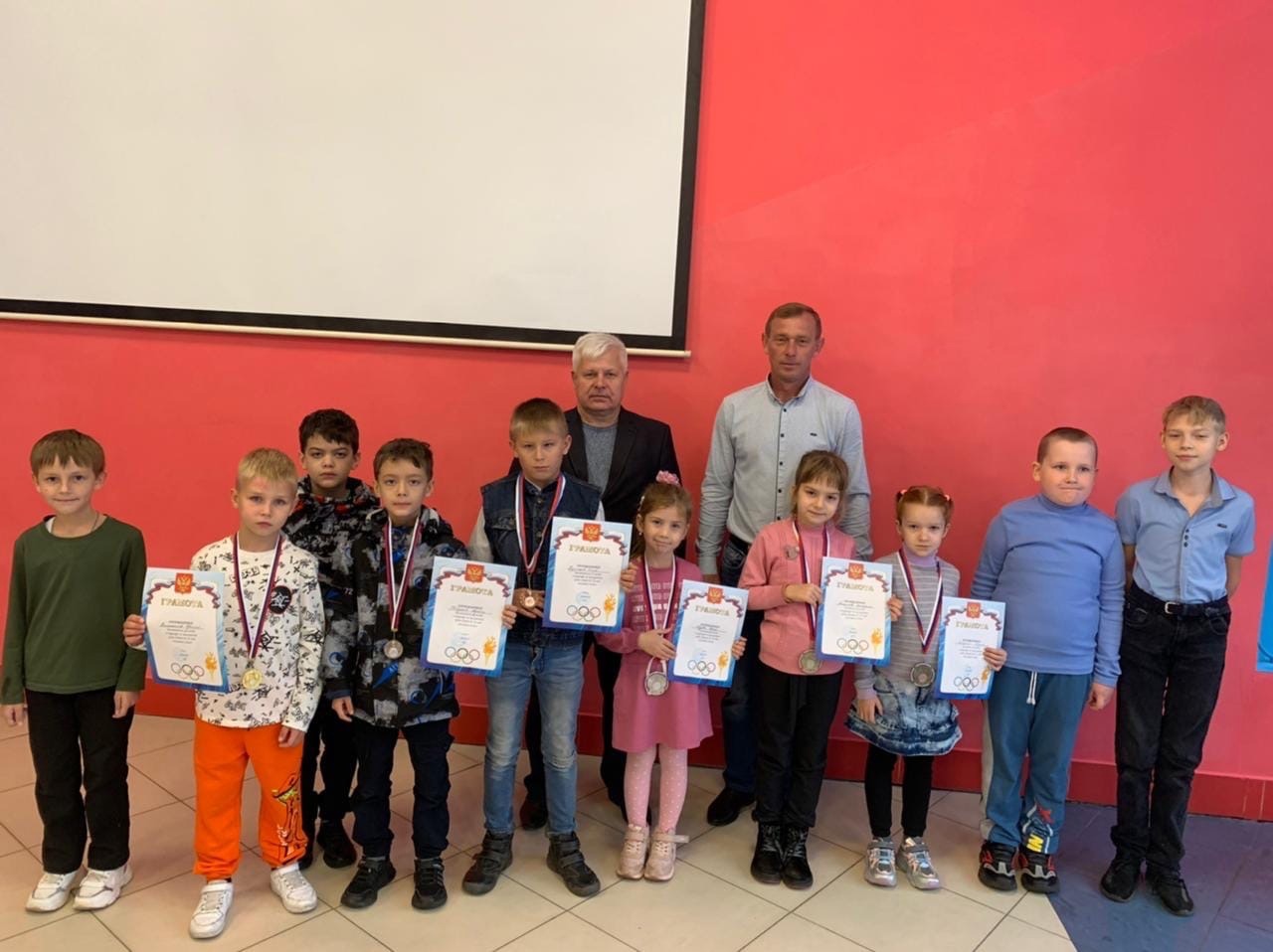 В Ракитянском районе 1 и 2 октября проходил шахматный турнир «Золотая осень» среди детей до 10 лет.