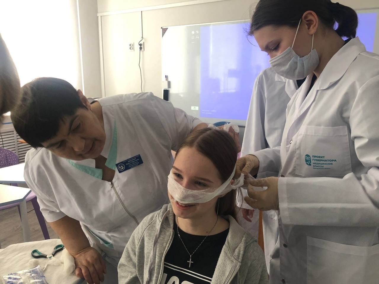 В Ракитчянском районе ученики медицинского класса продолжают отрабатывать практические навыки