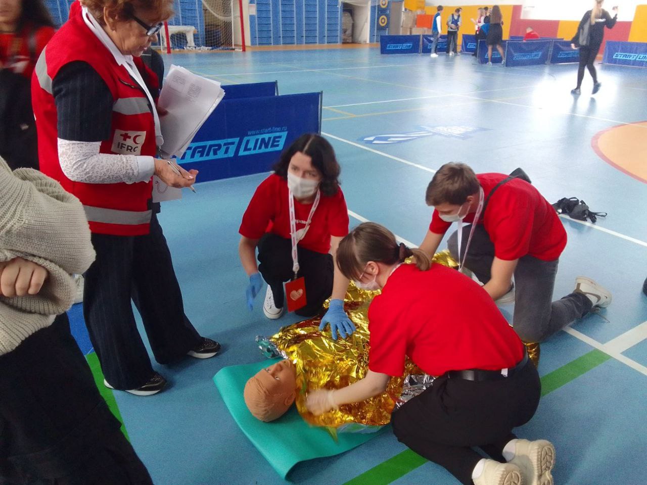 Вчера ученики медицинского класса Ракитянской средней школы № 1 приняли участие в региональном чемпионате школьников по оказанию первой медицинской помощи.