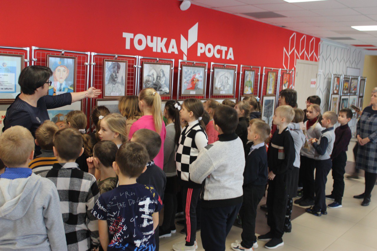 В Солдатской средней школе открылась передвижная выставка «Никто не забыт, ничто не забыто».