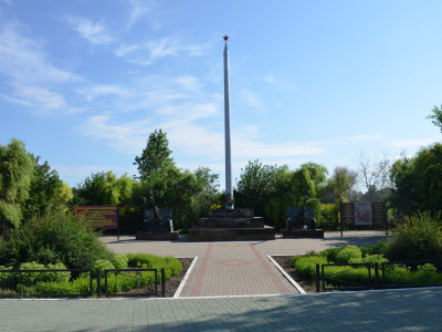 Памятник в память о мужестве и героизме воинов.