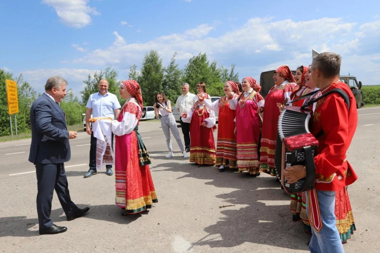 В рамках областной культурно-спортивной эстафеты ракитянцы гостеприимно принимали делегацию Ивнянского района.