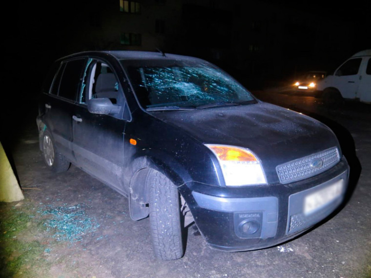 Ракитянские оперативники в ходе служебной командировки задержали подозреваемого в повреждении трех автомобилей.