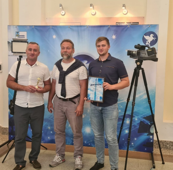 Видеостудия «10К» РЦКР «Молодёжный» стала лауреатом I степени первого регионального кинофестиваля патриотического кино «Под чистым небом». Видеостудия «10К» РЦКР «Молодёжный» стала лауреатом I степени первого регионального кинофестиваля патриотического кино «Под чистым небом».