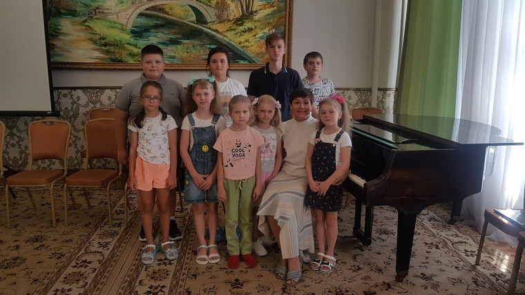 В рамках проекта «Белгородское лето» прошёл фестиваль самостоятельных пьес «Как я провёл лето» для учащихся класса фортопиано.