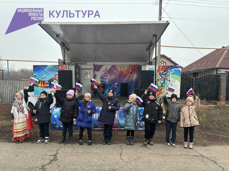 Автоклуб продолжает гастролировать по Ракитянскому району. Автоклуб продолжает гастролировать по Ракитянскому району.
