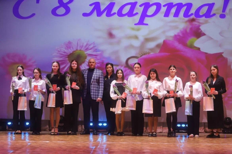 В Ракитянском районе состоялась праздничная программа «Вам, любимые!», посвящённая Международному женскому дню. В Ракитянском районе состоялась праздничная программа «Вам, любимые!», посвящённая Международному женскому дню.