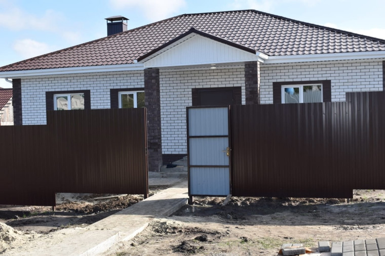 В Ракитянском районе завершено строительство жилых домов для семей, имеющих детей-инвалидов. В Ракитянском районе завершено строительство жилых домов для семей, имеющих детей-инвалидов.