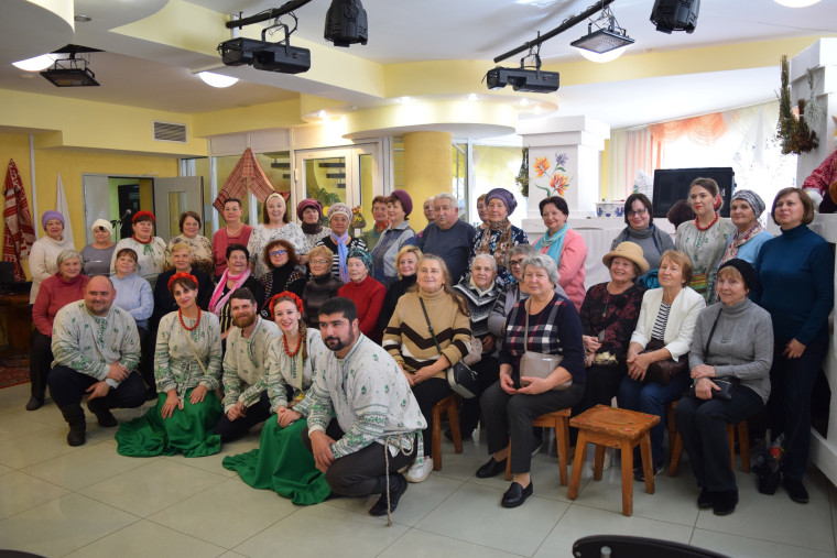 В рамках реализации проекта «К соседям в гости» туристическая группа людей старшего поколения из Белгорода посетила Ракитянский район.
