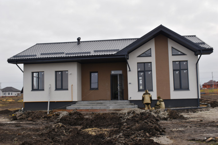 В Ракитянском районе завершается строительство домов для многодетных семей.