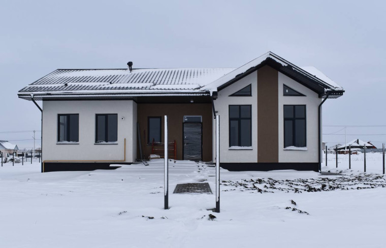 В мкр. Солнечный п. Ракитное завершается возведение домов для многодетных семей.