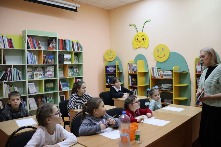 В Ракитянском районе продолжается работа с детьми с ОВЗ в рамках проекта «Специализированное пространство «Кубик Рубика». В Ракитянском районе продолжается работа с детьми с ОВЗ в рамках проекта «Специализированное пространство «Кубик Рубика».