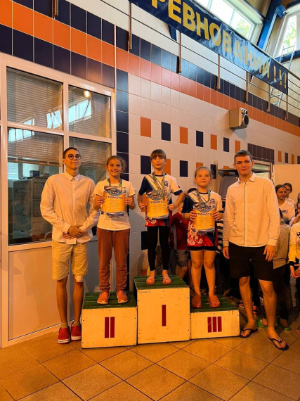 Ракитянские спортсмены заняли 14 призовых мест на открытом первенстве Прохоровского района по плаванию.
