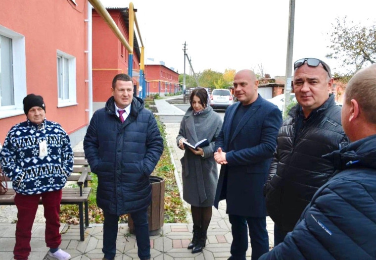 Вчера с рабочим визитом наш район посетил заместитель губернатора Белгородской области по ЖКХ Сергей Довгалюк.
