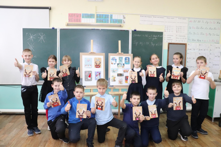 В Пролетарской школе № 2 открылась передвижная выставка «Любовь к родному краю».