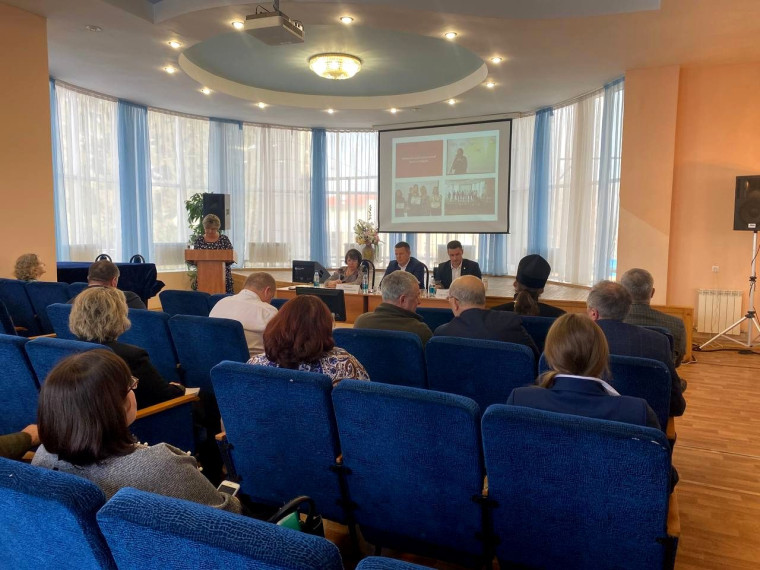 Общественная палата Ракитянского района провела своё первое заседание в этом году.