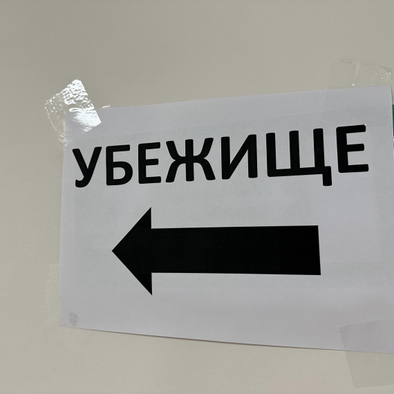 Глава администрации Ракитянского района Анатолий Климов проверил, как организована безопасность на избирательных участках.