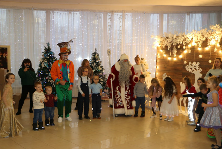 В Ракитянском районе создан комплекс дополнительных мер поддержки семей с детьми участников СВО.