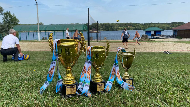 21 августа на рекреационной зоне села Солдатское прошли районные соревнования по пляжному волейболу среди ветеранов..