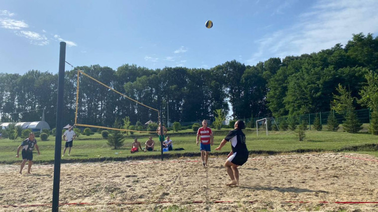 21 августа на рекреационной зоне села Солдатское прошли районные соревнования по пляжному волейболу среди ветеранов..