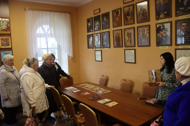 В рамках губернаторского проекта по социальному туризму для старшего поколения «К соседям в гости» Ракитянский район принимал гостей из Белгородского района.