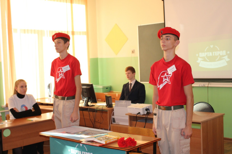 29 ноября 2022 года на базе Пролетарской средней общеобразовательной школы № 2 прошел районный семинар для руководителей общеобразовательных учреждений.