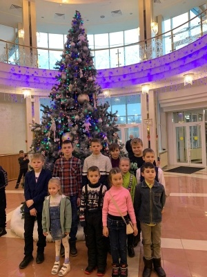 Школьники и воспитанники детских садов Ракитянского района активно проводят новогодние праздники.