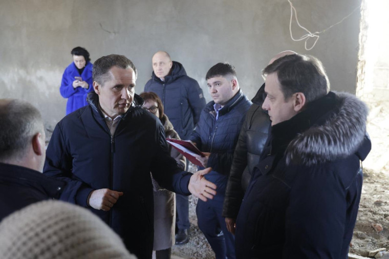 Губернатор Белгородской области проинспектировал ход строительных работ на объектах образования Ракитянского района.