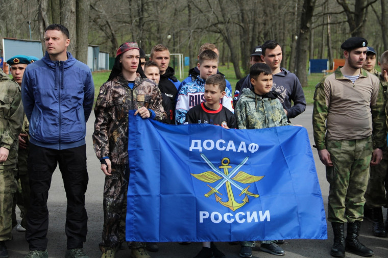 Военно-патриотический клуб «Атлант» местного отделения ДОСААФ Ракитянского района стал победителем первого зонального этапа чемпионата по лазертагу.